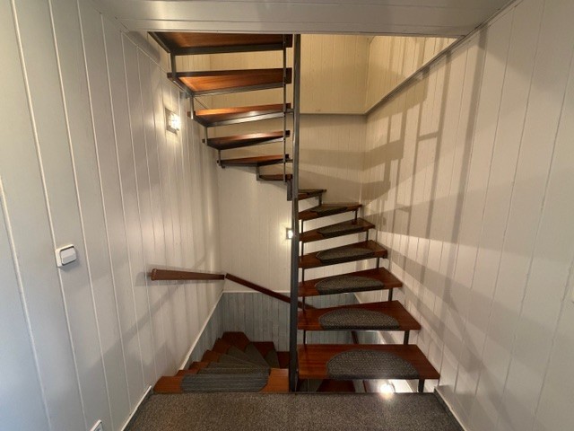 Treppenaufgang Reihenmittelhaus Osterr�nfeld