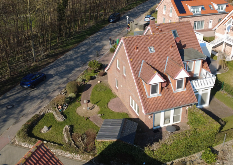 Haus hinten oben B�sum Doppelhaush�lfte Ihr Nordsee-Traum: Doppelhaush�lfte in B�sum mit Garten, Terrasse & ohne Provision