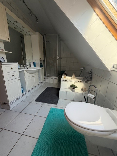 Badezimmer Reihenmittelhaus Osterr�nfeld