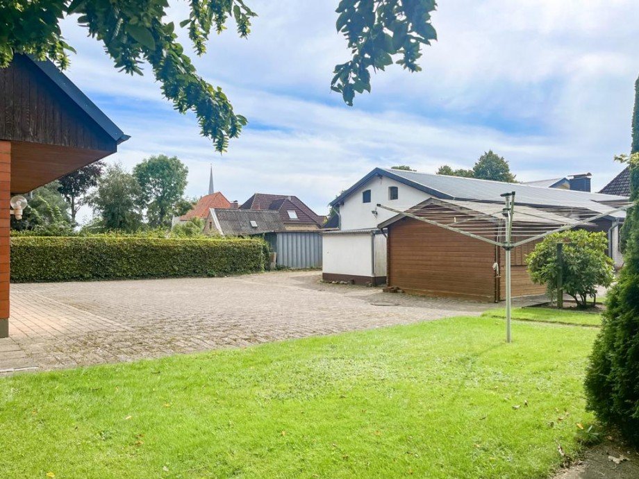 Ansicht Grundst�ck hinten Einfamilienhaus Hennstedt