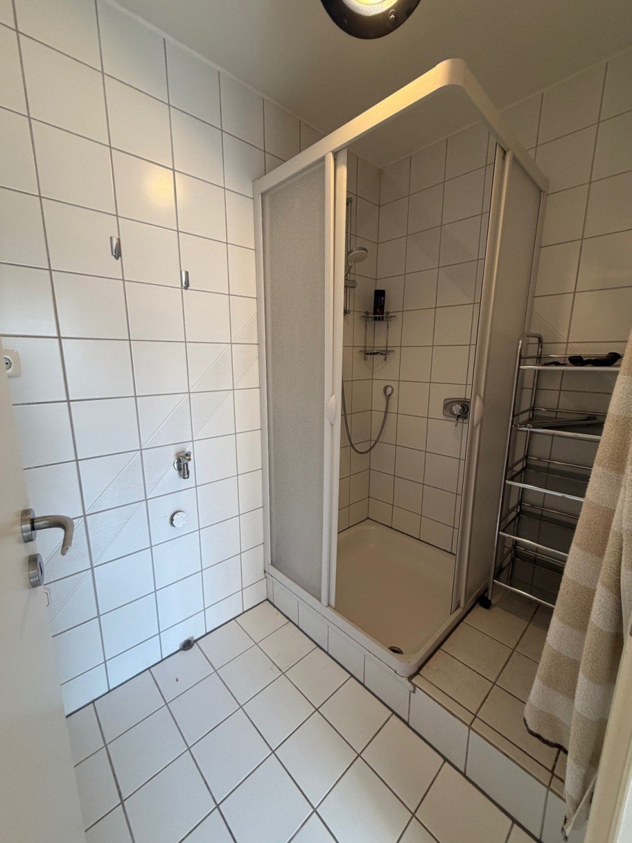Badezimmer 2 Doppelhaush�lfte B�sum